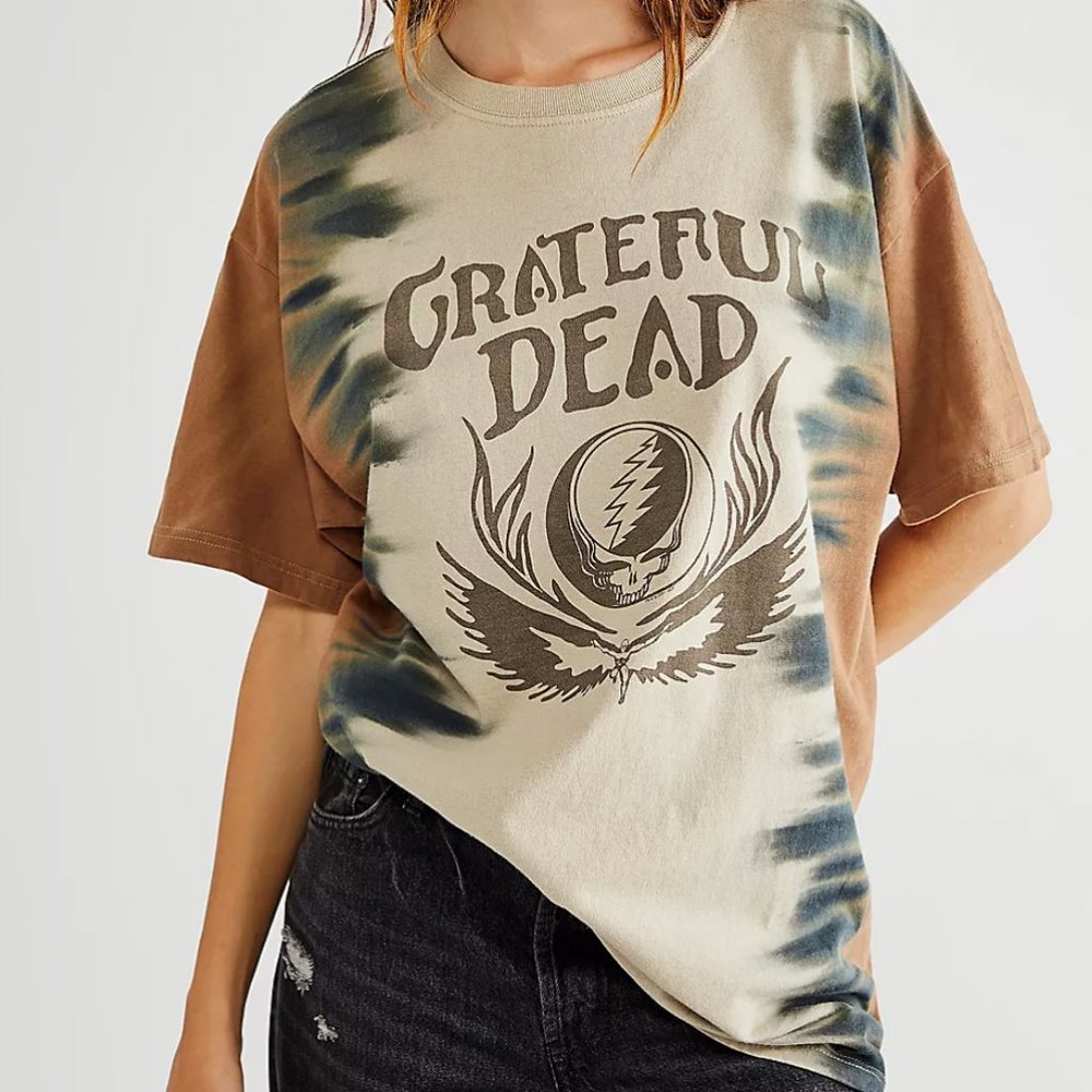 Grateful Dead Skull And Wings Tee by Junk Food